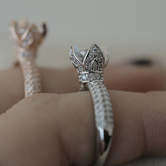 Rose Gold Flower Diamond Ring 925 Sterling Silver Titanium SZ6-10 FAST SHIPPING - Picture 4 of 4